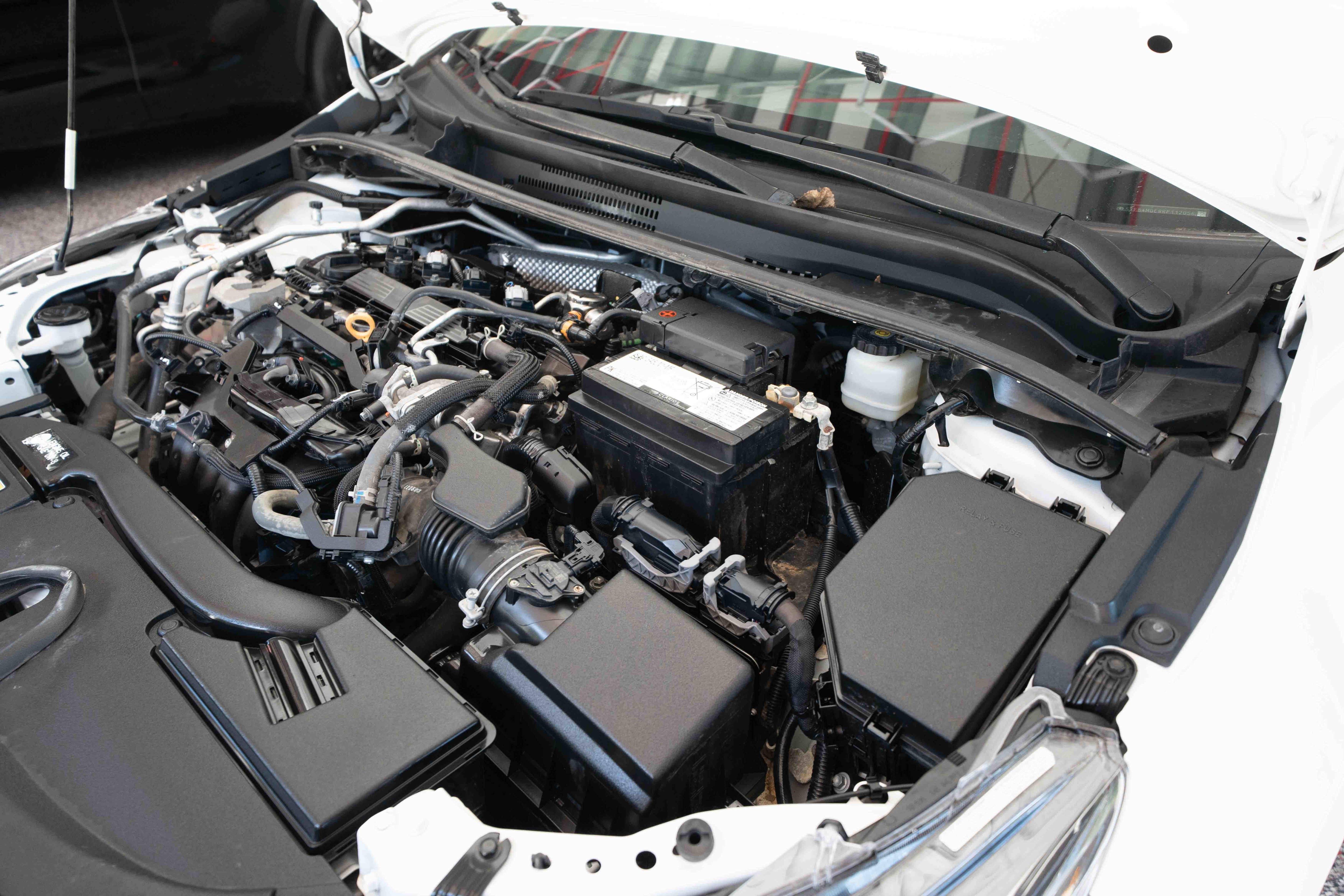 Used 2024 Toyota Corolla LE FWD image 32