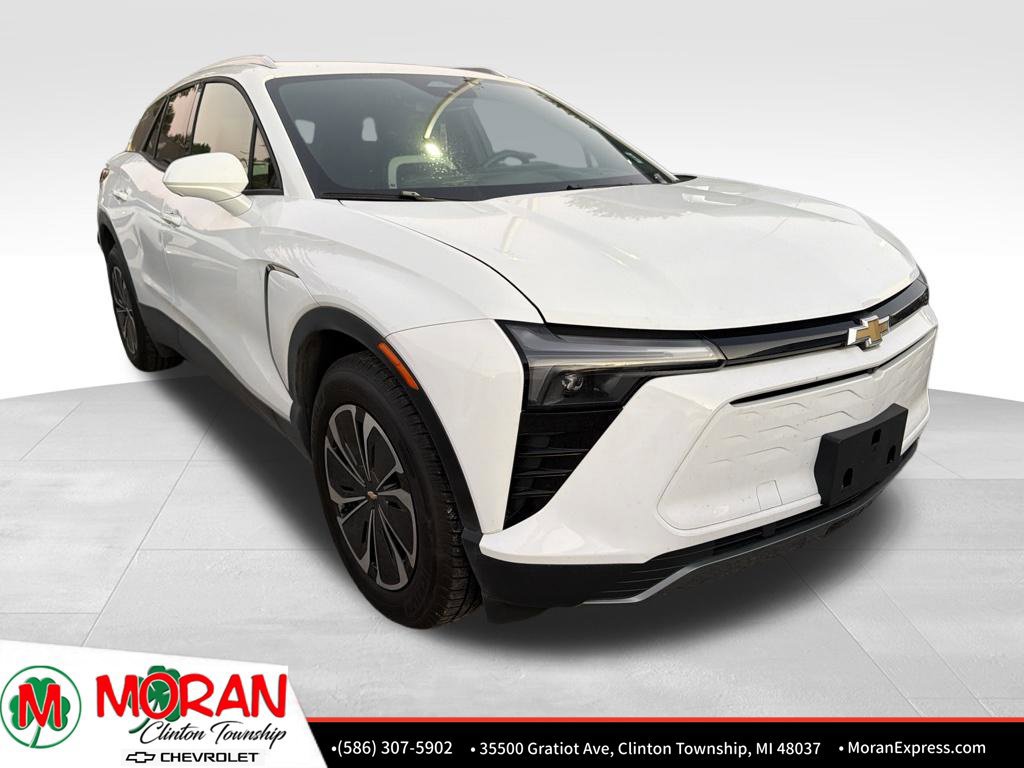 Used 2024 Chevrolet Blazer EV LT AWD/4WD image 2