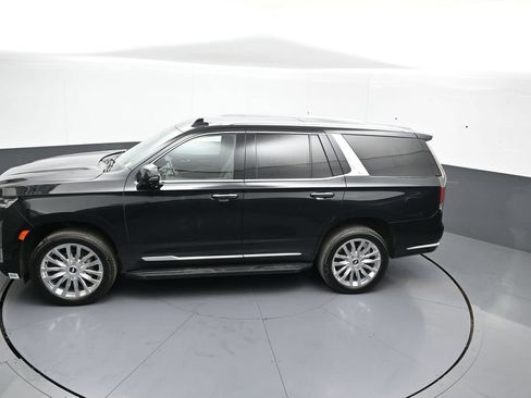 Used 2024 Cadillac Escalade Premium Luxury AWD/4WD image 47