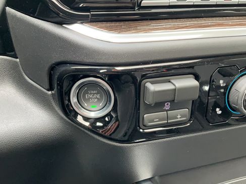 New 2026 Chevrolet Silverado 1500 RST AWD/4WD image 38