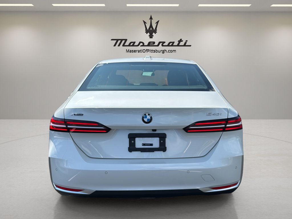 Used 2026 BMW 540i xDrive w/ Premium Package AWD/4WD image 6