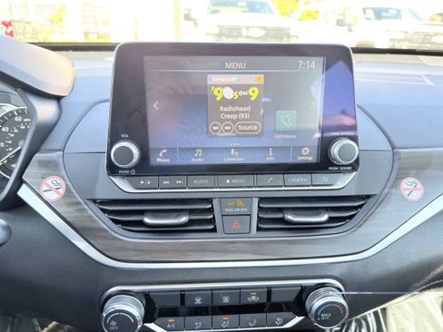 Used 2023 Nissan Altima 2.5 SV FWD image 28