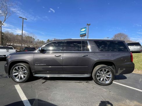 Used 2018 Chevrolet Suburban Premier image 8