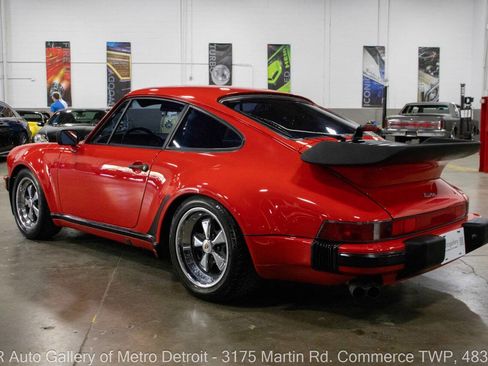 Used 1987 Porsche 911 Carrera image 4