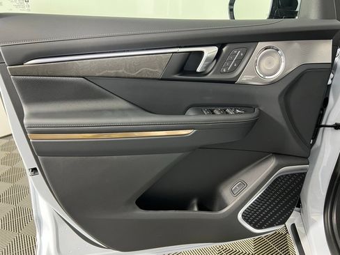 Used 2026 Buick Enclave Avenir w/ Super Cruise Package FWD image 17