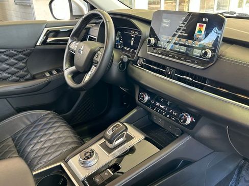 Used 2022 Mitsubishi Outlander SEL image 34