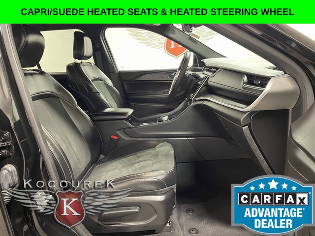 Used 2025 Jeep Grand Cherokee Altitude AWD/4WD image 22