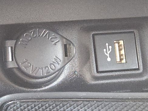 Used 2024 Toyota RAV4 XLE w/ Convenience Package image 31