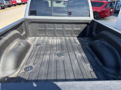 New 2026 RAM 2500 Tradesman AWD/4WD image 7