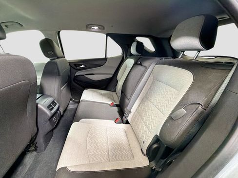 Used 2023 Chevrolet Equinox LS FWD image 23