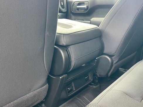 Used 2020 Chevrolet Silverado 1500 Custom Trail Boss w/ Custom Convenience Package image 24