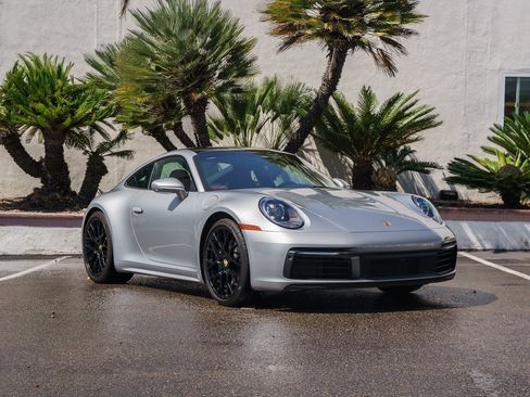 Used 2022 Porsche 911 Carrera 4S image 9