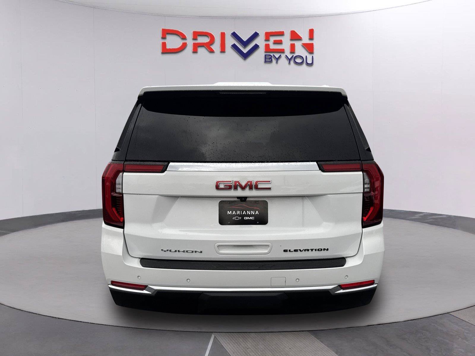 Used 2025 GMC Yukon Elevation AWD/4WD image 5