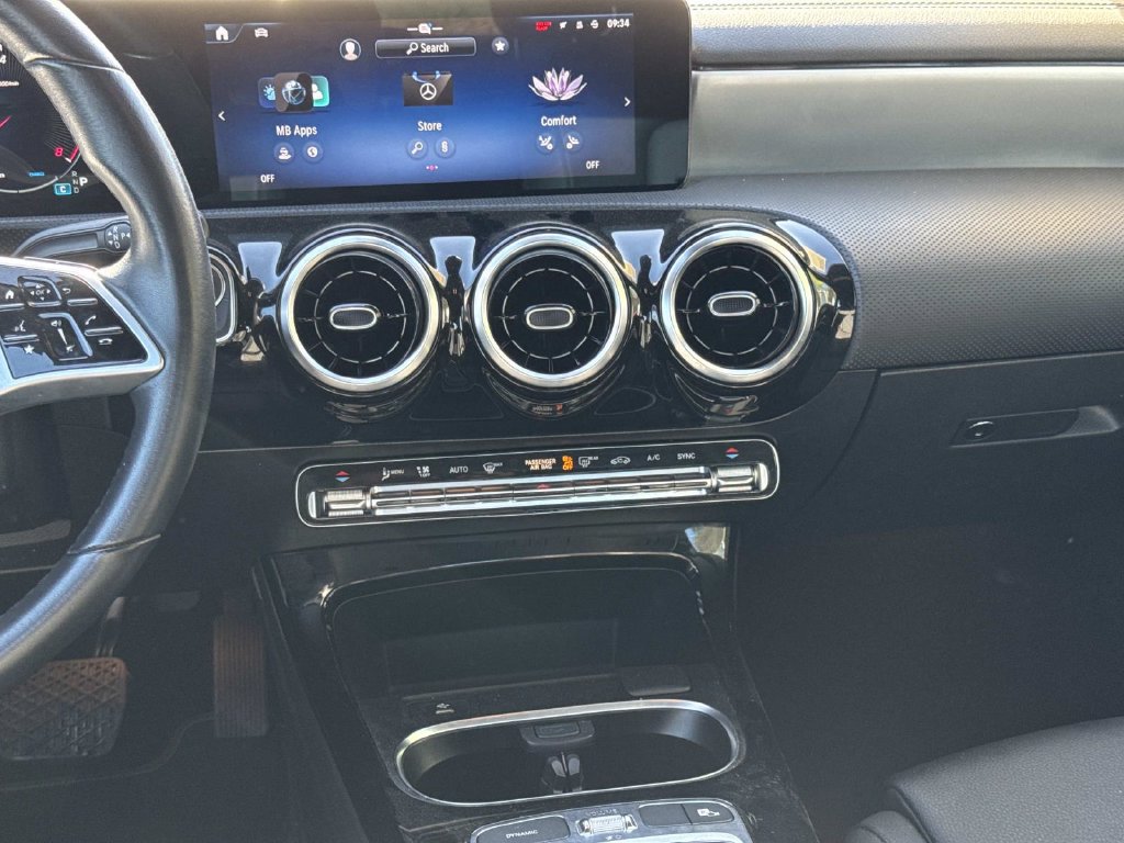 Used 2025 Mercedes-Benz CLA 250 4MATIC image 12