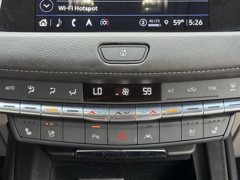 Used 2023 Cadillac XT4 Premium Luxury AWD/4WD image 30