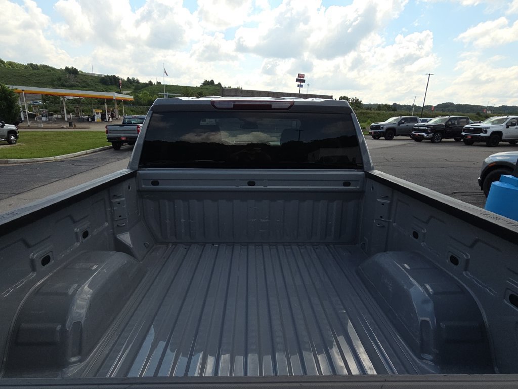 Used 2024 Chevrolet Silverado 1500 RST w/ Z71 Off-Road Package AWD/4WD image 8