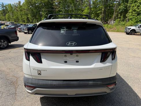Certified 2025 Hyundai Tucson Limited AWD/4WD image 12