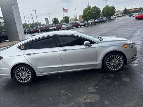 Used 2016 Ford Fusion Titanium FWD image 3