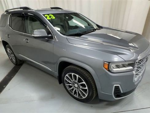 Used 2023 GMC Acadia Denali w/ Denali Ultimate Package image 2