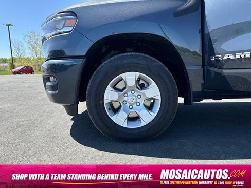 New 2026 RAM 1500 4x4 Crew Cab image 30