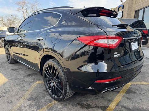 Used 2018 Maserati Levante GranSport image 7