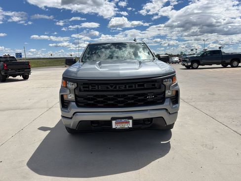 Used 2024 Chevrolet Silverado 1500 Custom w/ Dark Appearance Package AWD/4WD image 8