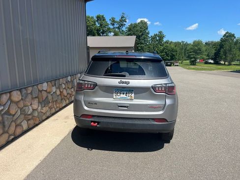 Used 2020 Jeep Compass Trailhawk AWD/4WD image 2