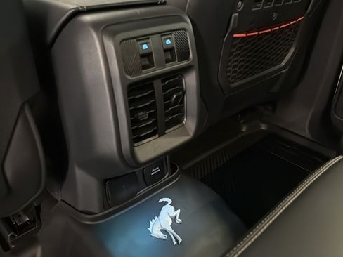 Used 2025 Ford Bronco Raptor AWD/4WD image 17
