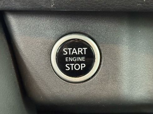 Used 2023 Nissan Rogue SL w/ SL Premium Package image 27