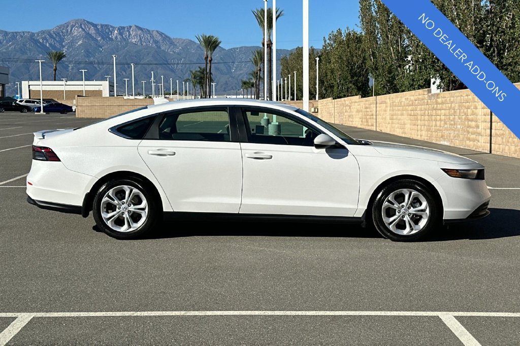 Certified 2025 Honda Accord LX image 3