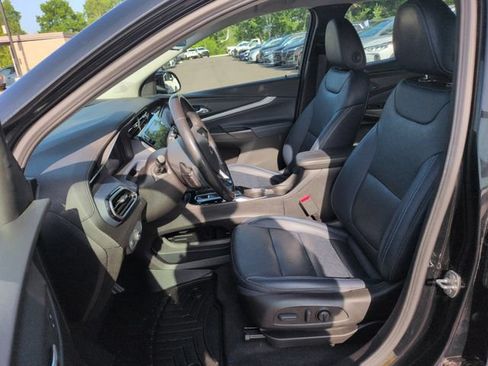 Used 2022 Chevrolet Bolt EUV Premier w/ Sun & Sound Package FWD image 29