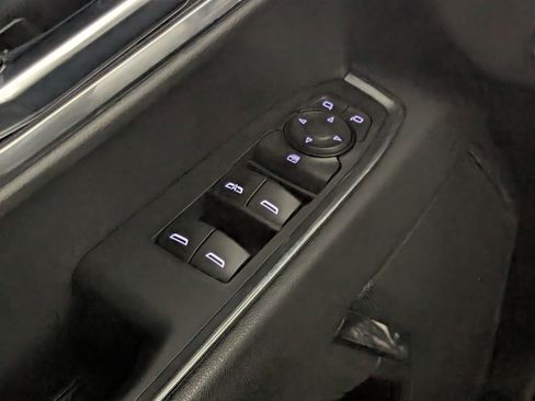Used 2023 GMC Sierra 1500 Elevation image 15