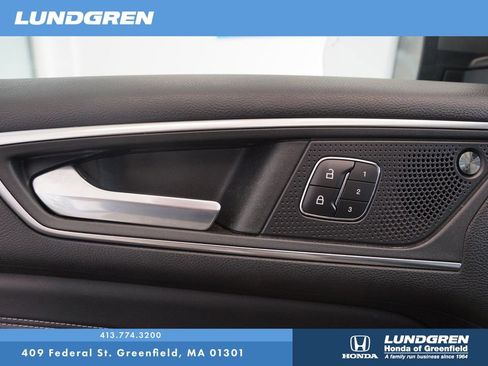 Used 2022 Ford Edge Titanium image 15