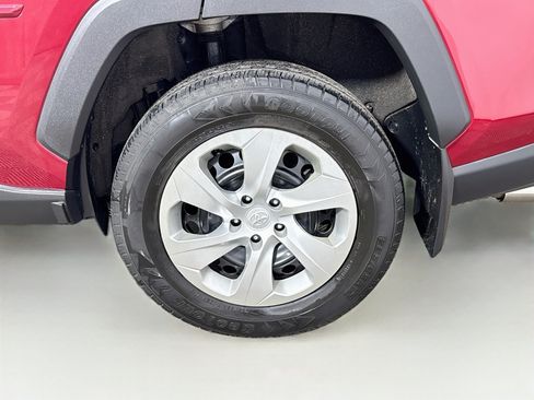 Used 2019 Toyota RAV4 LE w/ All Weather Liner Package AWD/4WD image 27