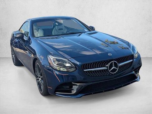 Used 2019 Mercedes-Benz SLC 300 image 3