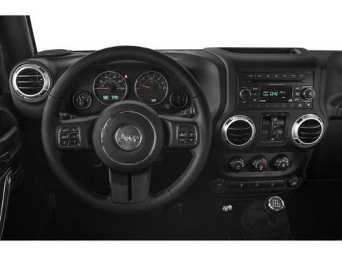 Used 2015 Jeep Wrangler Unlimited Sahara w/ Dual Top Group AWD/4WD image 10