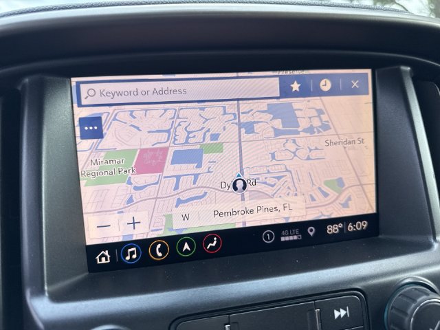 Used 2019 Chevrolet Colorado Z71 AWD/4WD image 18