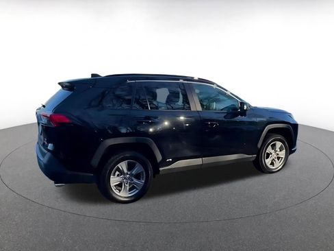 Used 2025 Toyota RAV4 LE image 12