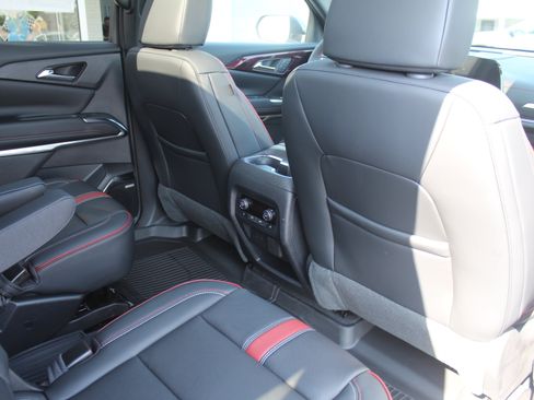 New 2027 Chevrolet Traverse RS w/ LPO, Floor Liner Package AWD/4WD image 22