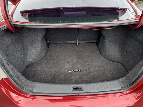 Used 2015 Nissan Sentra SV image 13