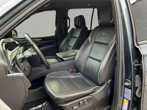 Used 2021 Cadillac Escalade Sport w/ Driver Assist Tech Package AWD/4WD image 19