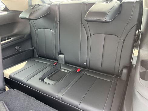 Used 2025 INFINITI QX60 Luxe w/ Vision Package image 9