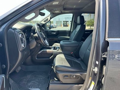 Used 2022 GMC Sierra 1500 SLT w/ SLT Premium Plus Package AWD/4WD image 16