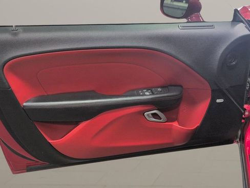 Used 2016 Dodge Challenger R/T Scat Pack w/ Leather Interior Group RWD image 7