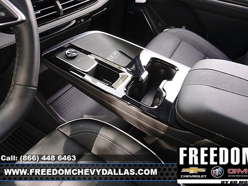 New 2026 Buick Enclave Sport Touring w/ Power Package image 32