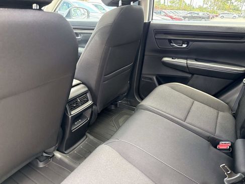 Used 2025 Honda CR-V EX image 14