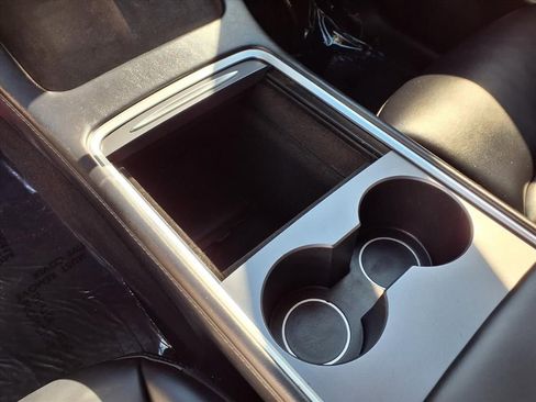 Used 2023 Tesla Model Y Long Range image 21