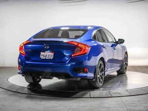 Used 2019 Honda Civic Sport image 4