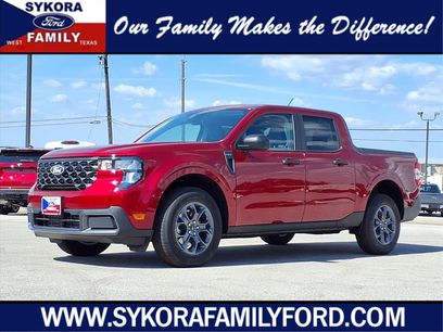 New 2025 Ford Maverick XLT w/ Equipment Group 302A
