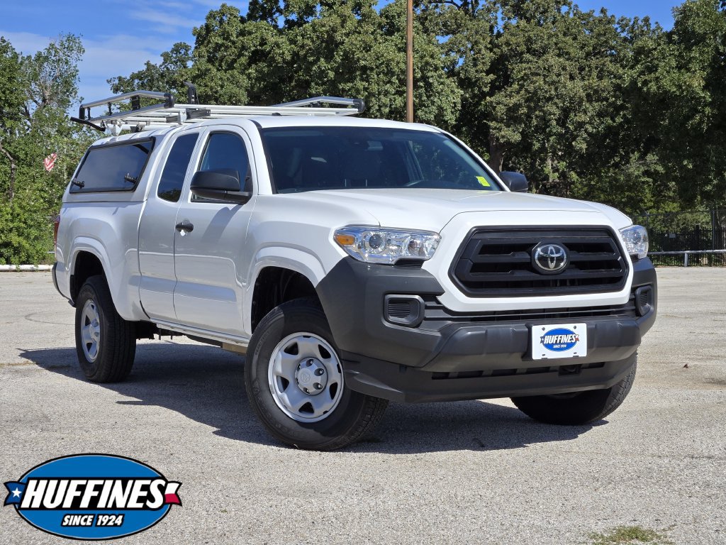 Used 2022 Toyota Tacoma SR RWD image 1